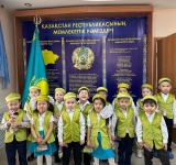 Сәуірдің 23-ші жұлдызында аудандық мәдениет үйінде «Туған жер – бірлік пен елдіктің бесігі» атты аудандық көркемөнерпаздар шығармашылық байқауына «Родничок» бөбекжай-бақшасының «Жұлдыздар» ересек тобы қатысып,  II  орынға ие болды.   В районном Доме культ